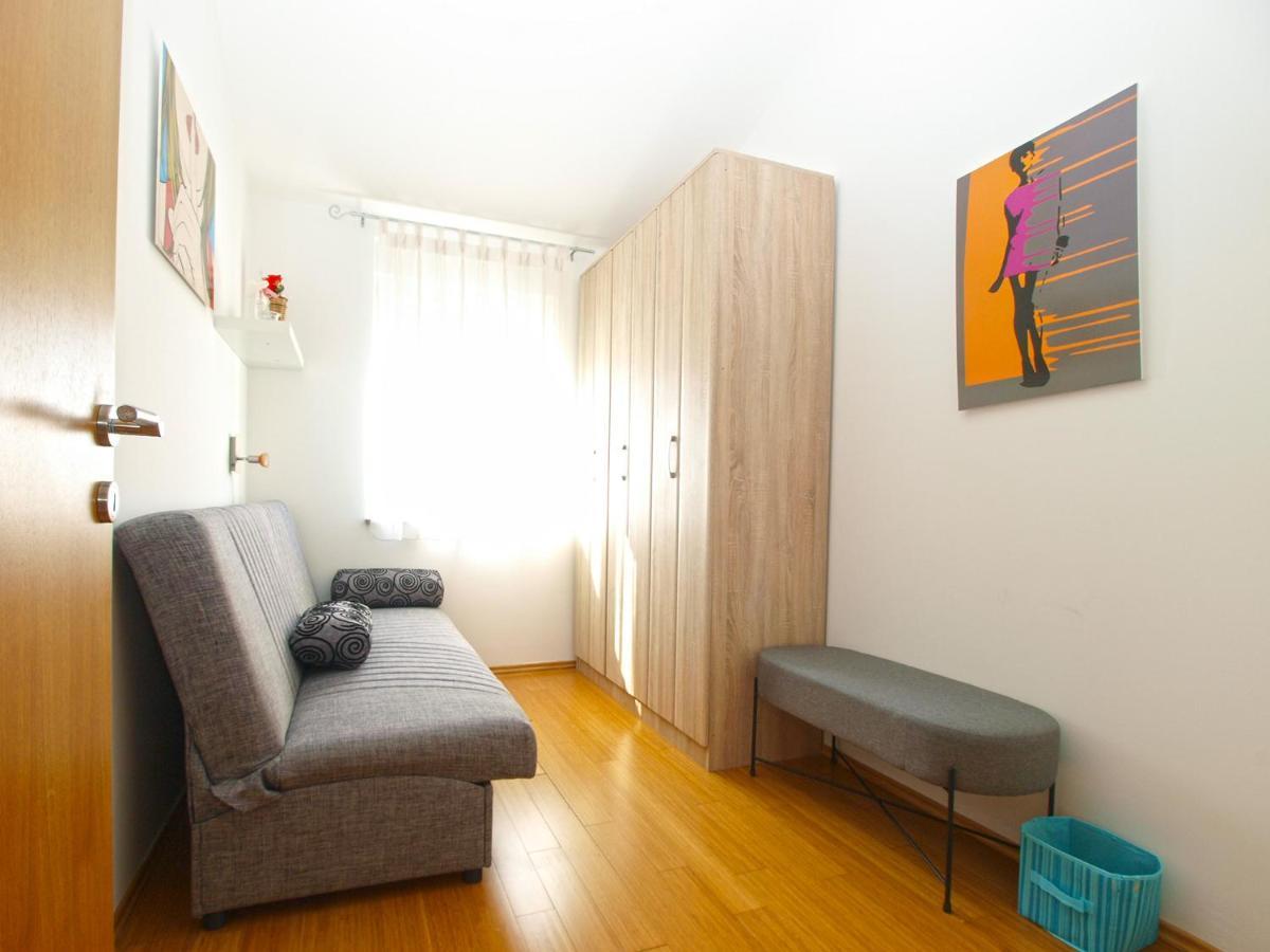 Apartments Majda 1932 Fazana Exterior photo